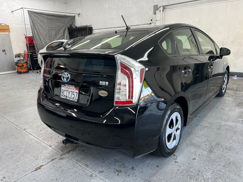 Used 2015 Toyota Prius Two image 7