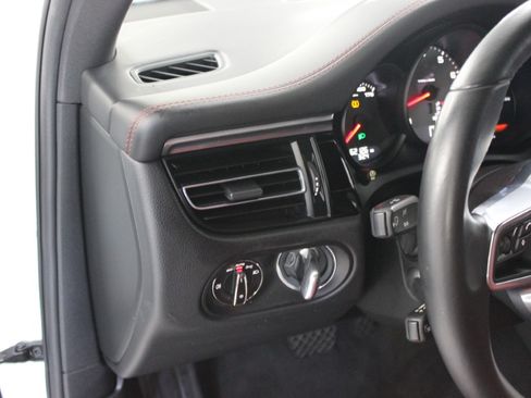 Used 2020 Porsche Macan S AWD/4WD image 15