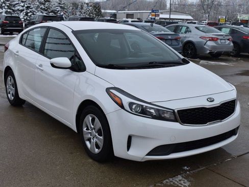 Used 2017 Kia Forte LX w/ LX Popular Package image 1