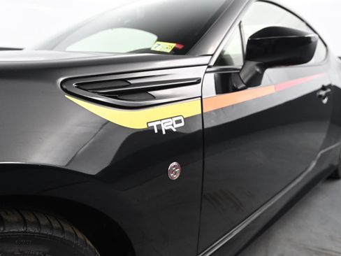 Used 2019 Toyota 86 TRD SE image 11