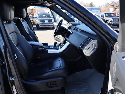 Used 2019 Land Rover Range Rover Sport HSE image 16