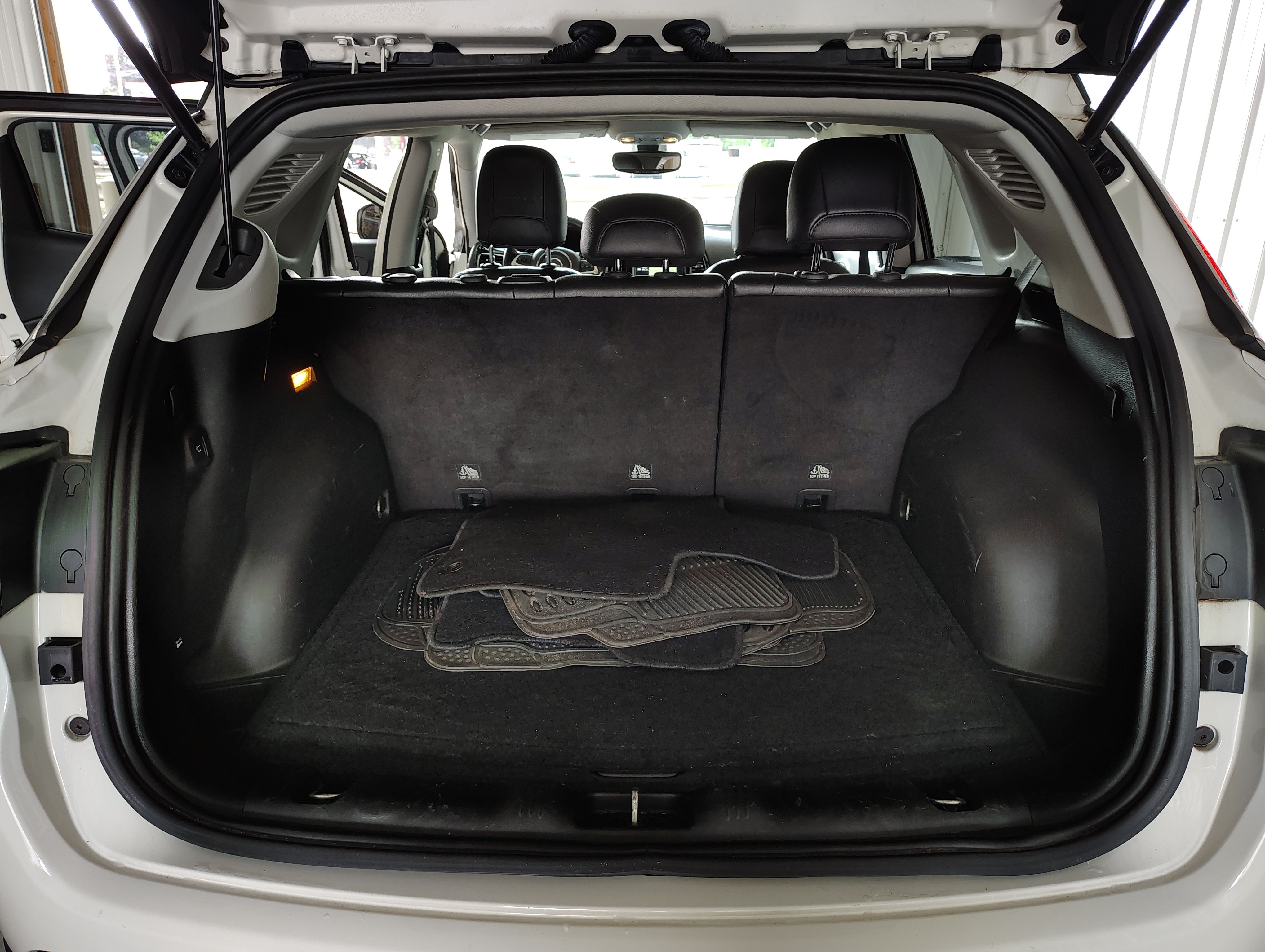 Used 2019 Jeep Compass 4WD Limited image 8