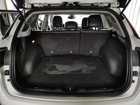 Used 2019 Jeep Compass 4WD Limited image 8