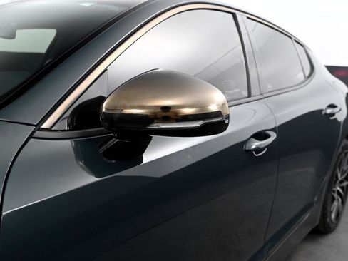 Used 2022 Kia Stinger GT-Line image 11