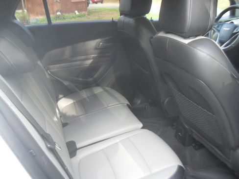 Used 2016 Chevrolet Trax LTZ image 8