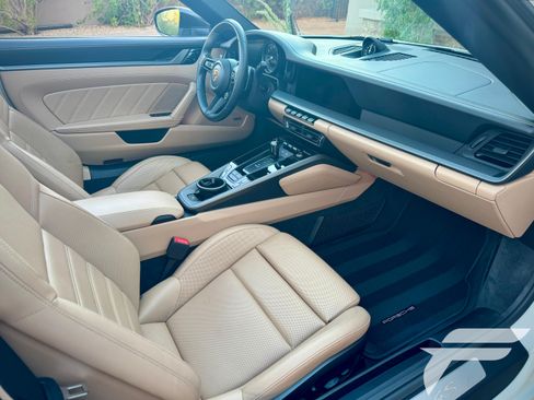 Used 2021 Porsche 911 Targa 4S image 60