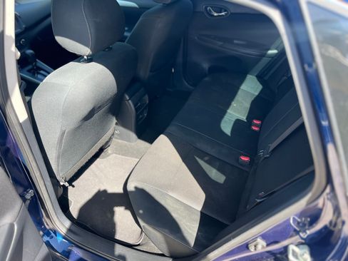 Used 2019 Nissan Sentra 1.8 S image 6