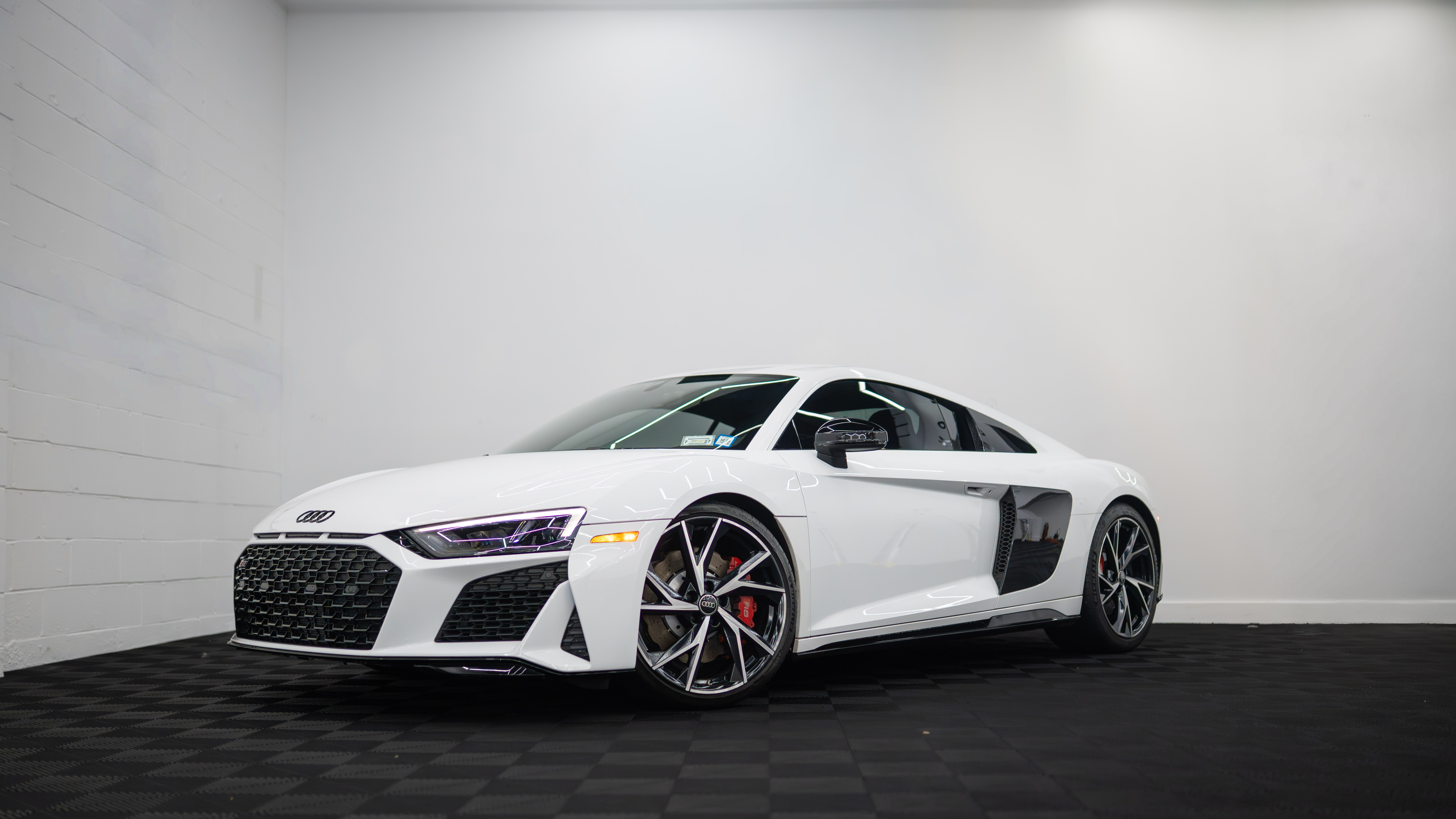 Used 2023 Audi R8 V10 performance Coupe RWD image 1