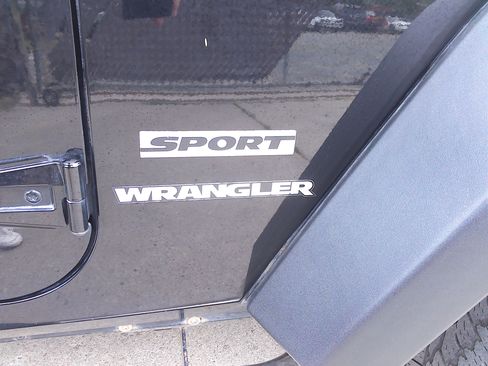 Used 2010 Jeep Wrangler Sport image 28