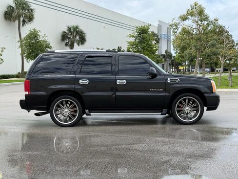 Used 2002 Cadillac Escalade image 6