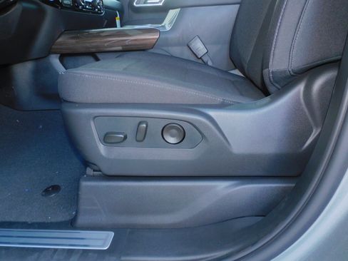 New 2026 Chevrolet Silverado 3500 4x4 Crew Cab LT image 19