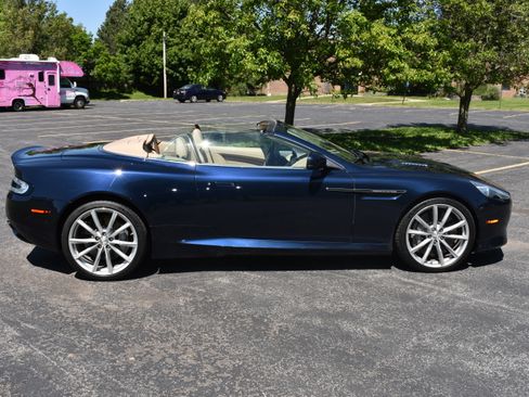 Used 2016 Aston Martin DB9 GT Volante RWD image 16