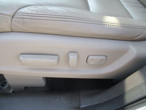 Used 2014 Honda CR-V AWD EX-L image 16