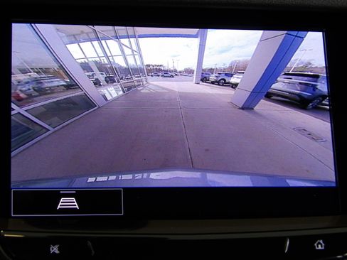 Used 2025 Cadillac XT6 Premium Luxury image 7