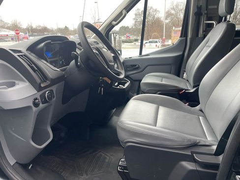 Used 2019 Ford Transit 350 XL image 21