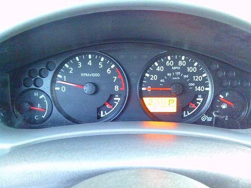 Used 2011 Nissan Xterra X image 16