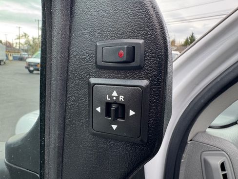 Used 2022 Ford E-350 and Econoline 350 image 16