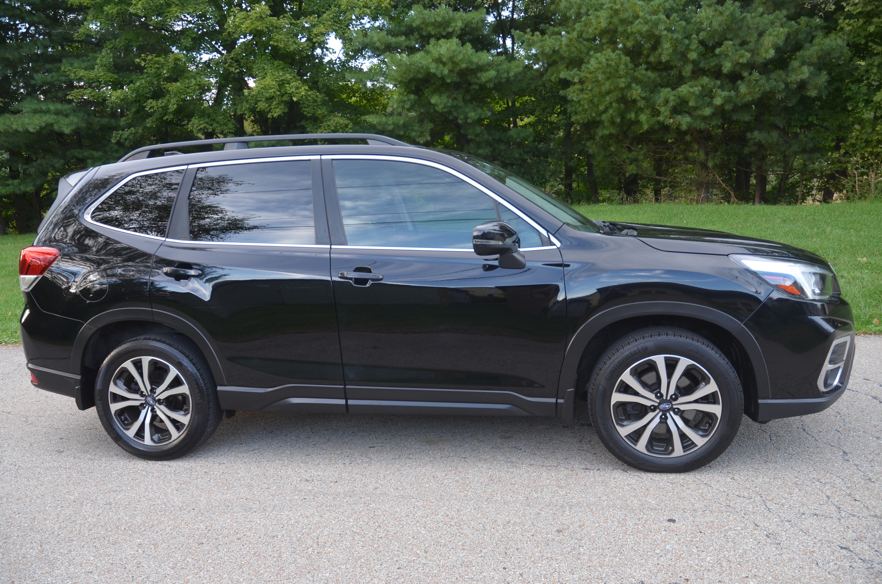 Used 2019 Subaru Forester Limited AWD/4WD image 6