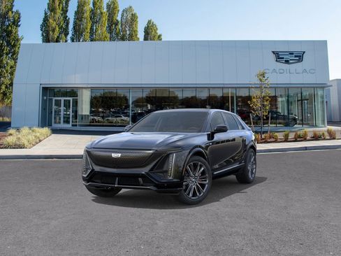 New 2026 Cadillac Lyriq V image 8