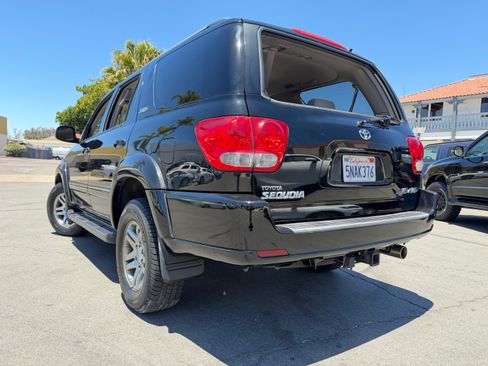 Used 2005 Toyota Sequoia 4WD SR5 image 6