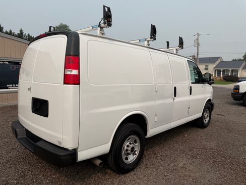 Used 2022 GMC Savana 2500 UNAVAIL RWD image 5