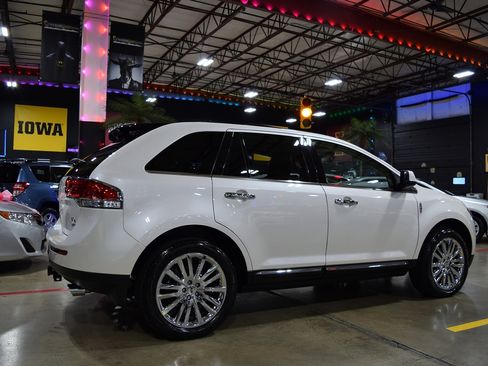 Used 2011 Lincoln MKX AWD w/ Elite Package image 15