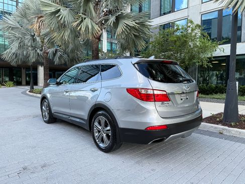 Used 2015 Hyundai Santa Fe GLS image 5