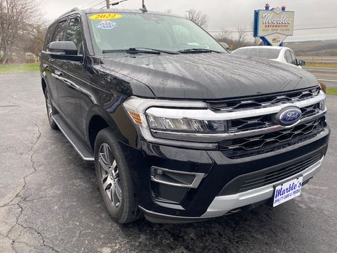 Used 2022 Ford Expedition Limited image 4