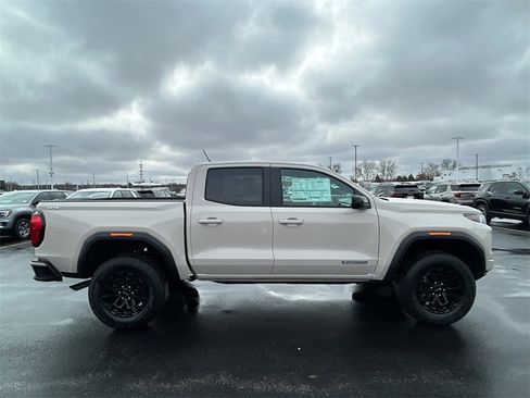 New 2026 GMC Canyon Elevation image 9