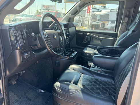 Used 2023 Chevrolet Express 2500 LT image 15
