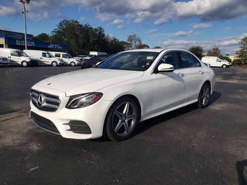 Used 2017 Mercedes-Benz E 300 image 2