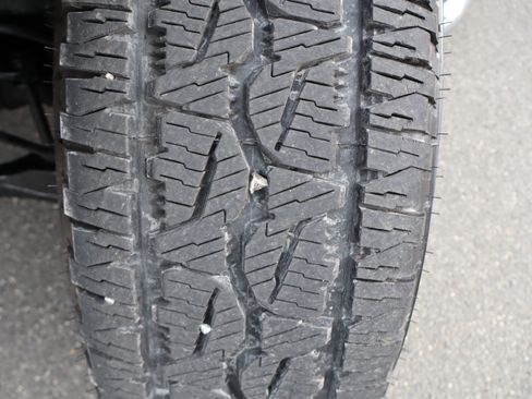 Used 2005 HUMMER H2 Adventure image 34