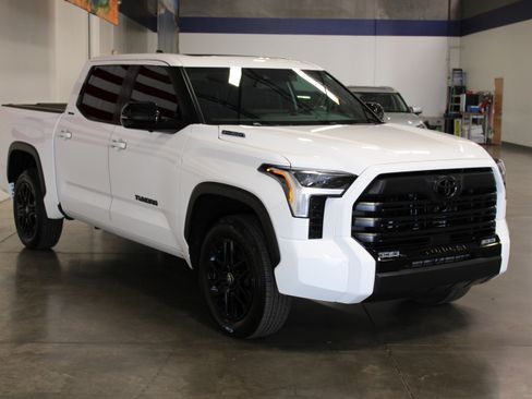 Used 2025 Toyota Tundra Limited image 2