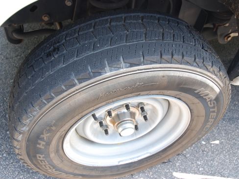 Used 2015 Ford E-350 and Econoline 350 image 29