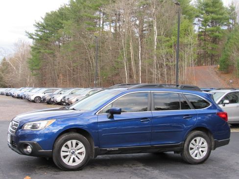 Used 2016 Subaru Outback 2.5i Premium image 3