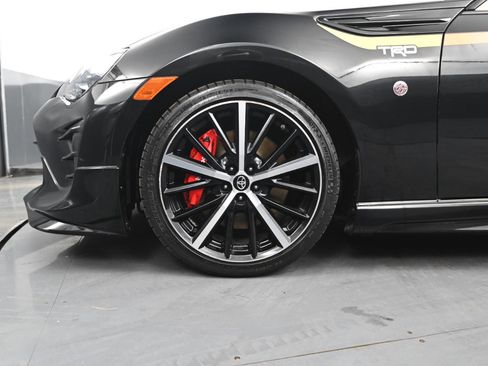 Used 2019 Toyota 86 TRD SE image 10