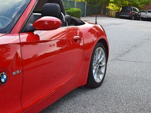 Used 2003 BMW Z4 2.5i Roadster RWD image 32
