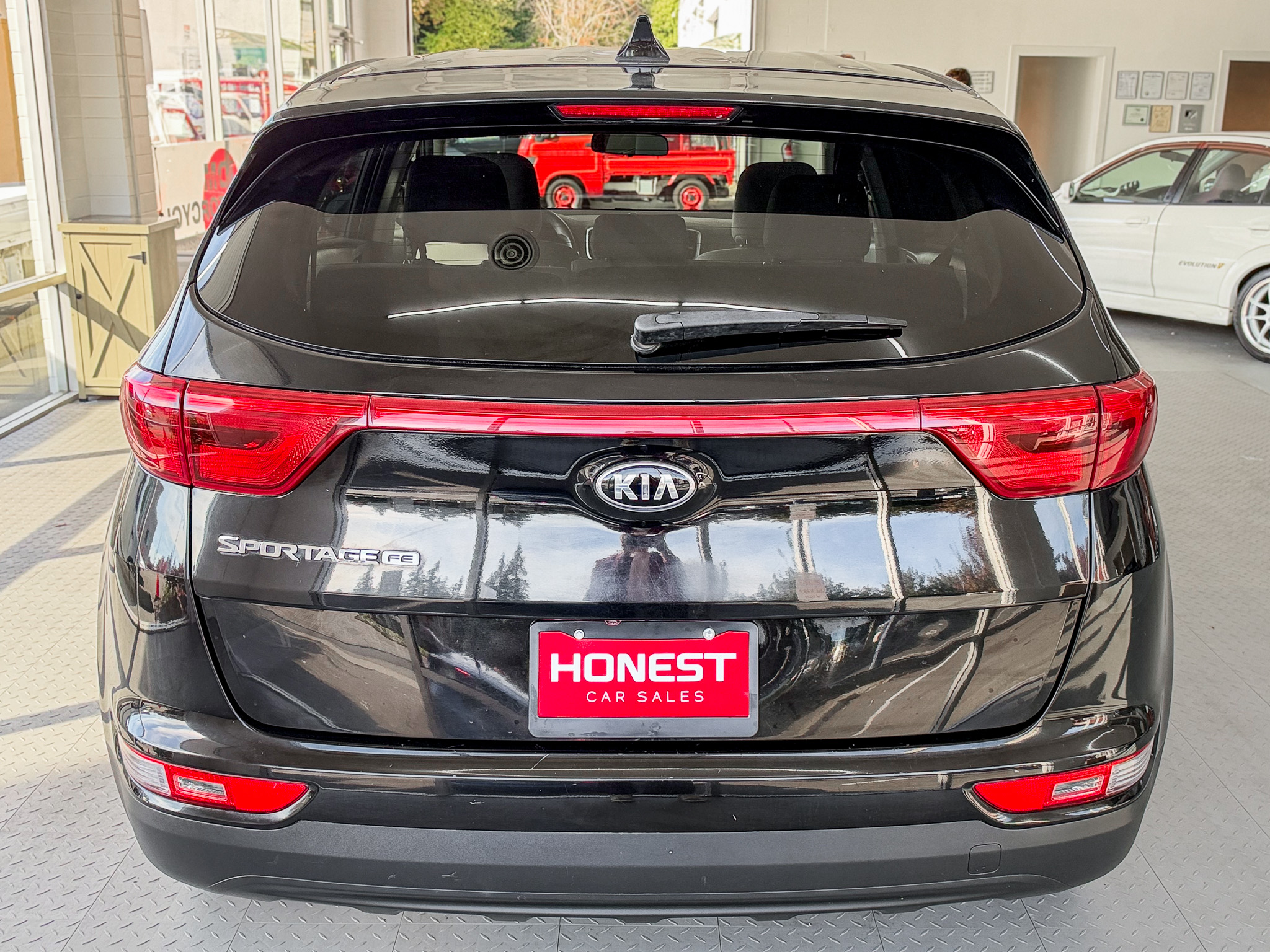 Used 2017 Kia Sportage FWD LX image 5