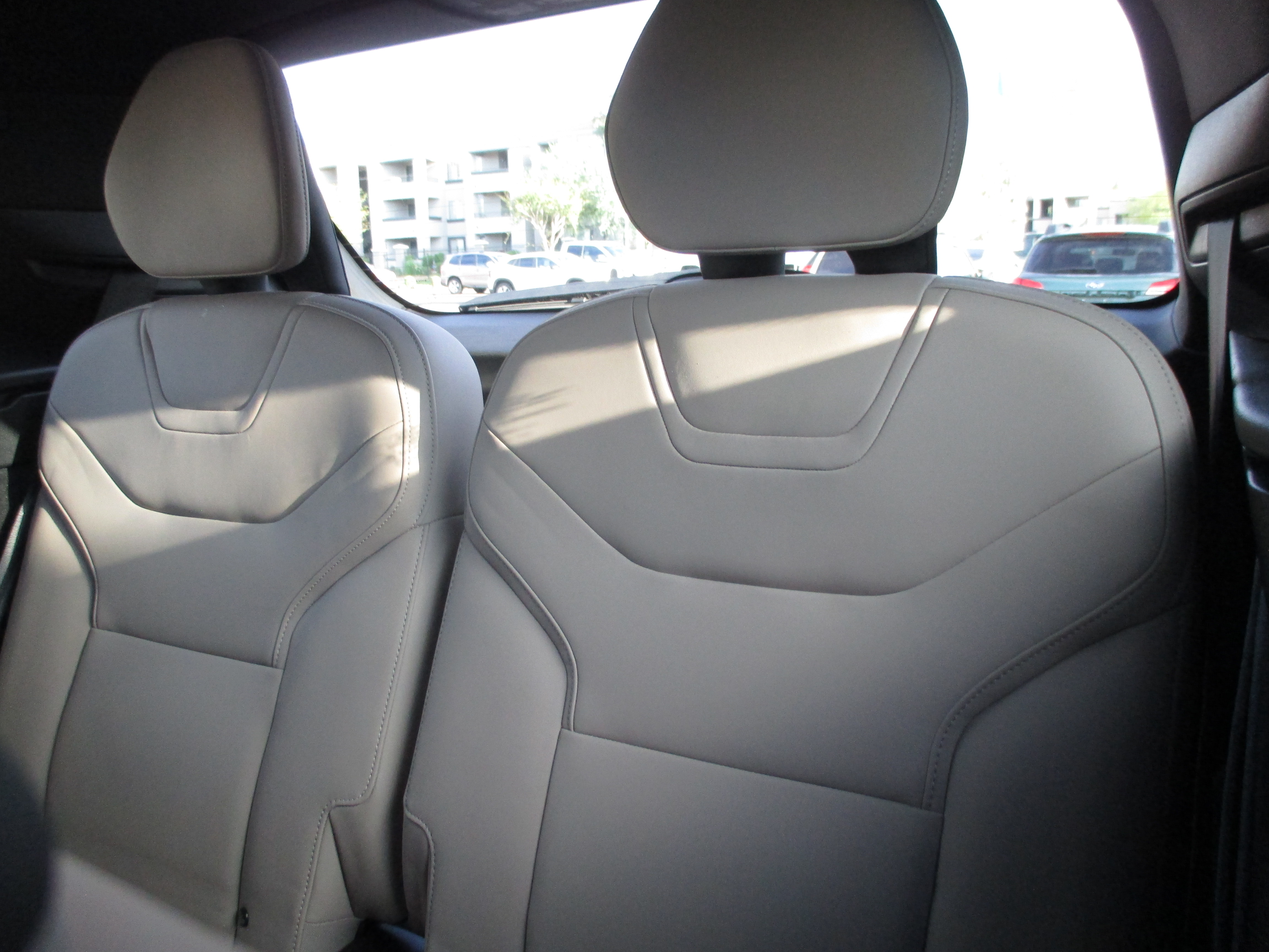 Used 2025 Volvo EX90 AWD Plus 7-Passenger image 15