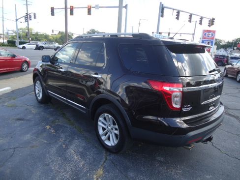 Used 2013 Ford Explorer 4WD XLT image 12