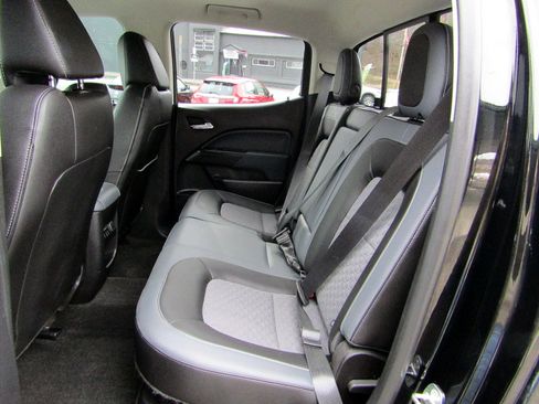 Used 2017 Chevrolet Colorado Z71 image 19