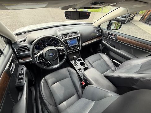 Used 2018 Subaru Outback 3.6R Limited AWD/4WD image 17