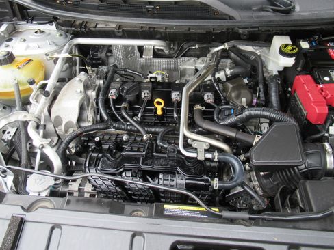 Used 2021 Nissan Rogue SV image 18