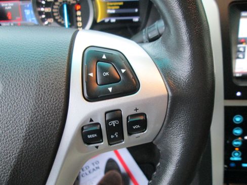 Used 2015 Ford Explorer FWD Limited image 22