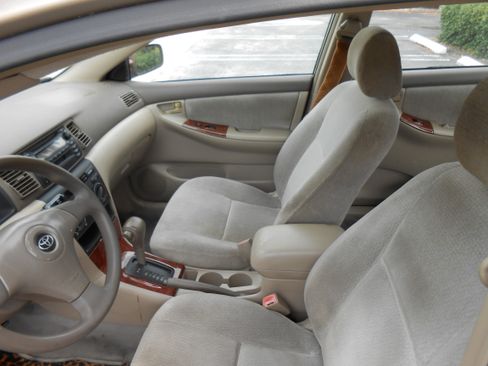 Used 2004 Toyota Corolla image 11