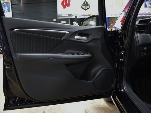 Used 2020 Honda Fit EX image 31