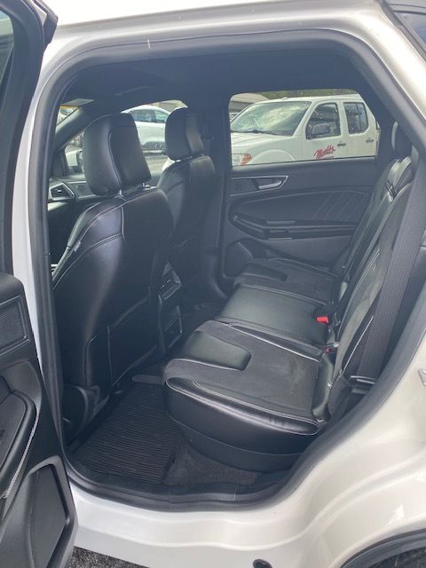 Used 2022 Ford Edge AWD ST image 16