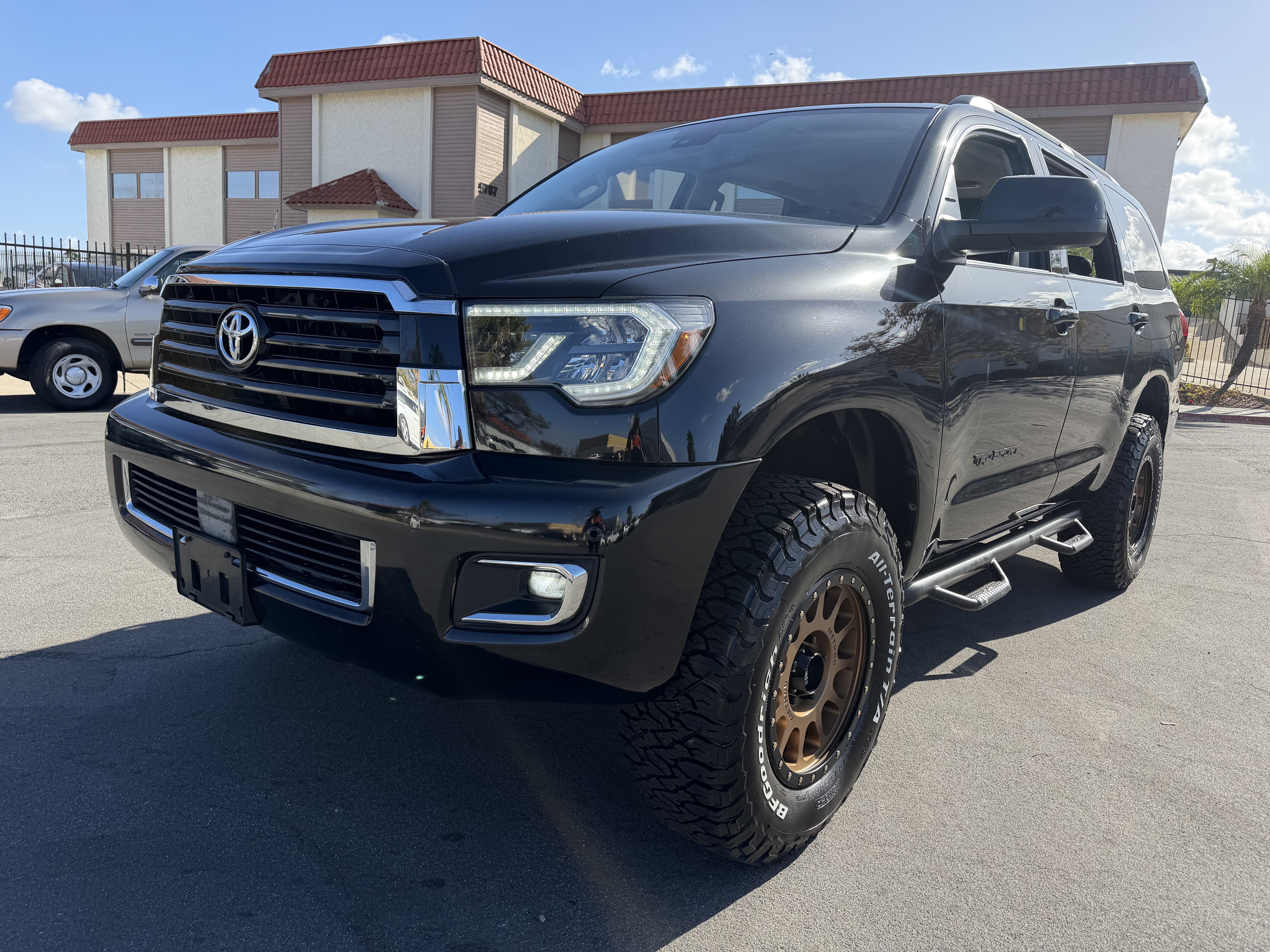 Used 2018 Toyota Sequoia TRD Sport AWD/4WD image 6
