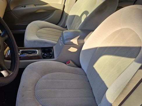 Used 2007 Buick Lucerne CX image 5