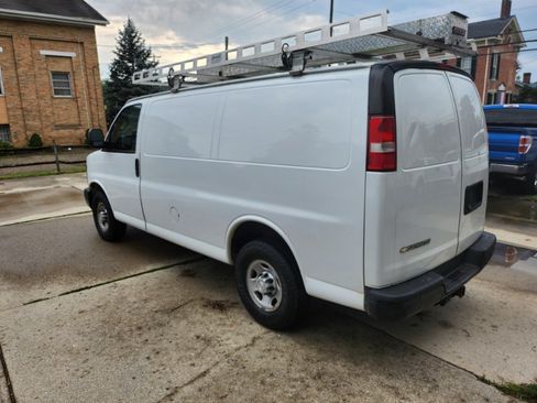 Used 2017 Chevrolet Express 3500 RWD image 7
